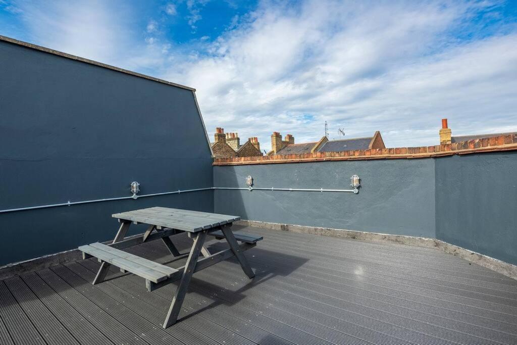 Spacious Home On Chapel Market ロンドン エクステリア 写真