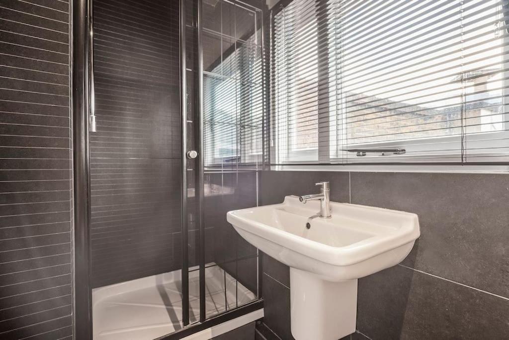 Spacious Home On Chapel Market ロンドン エクステリア 写真